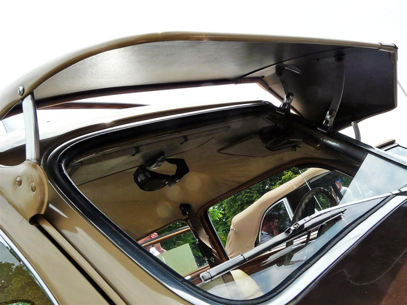 Illustration for article titled 1947 DeSoto Custom Suburban Makes Minivans Seem Really Crappy